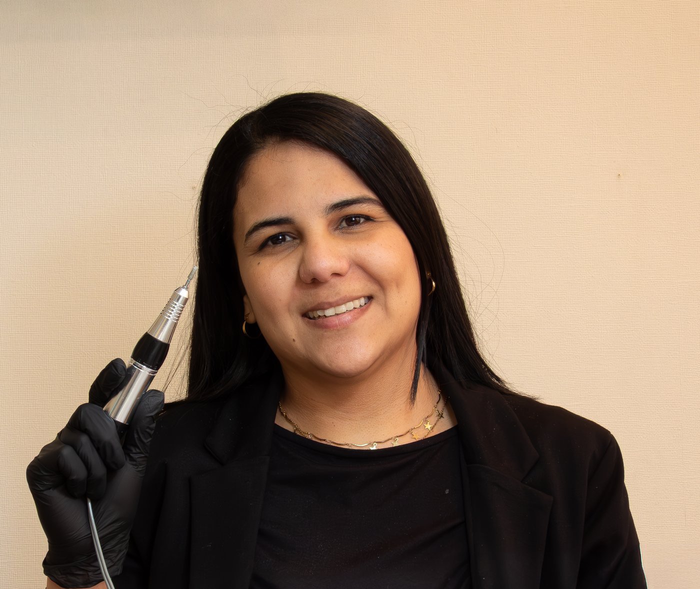 Técnica de uñas de Vinamar Nail Studio